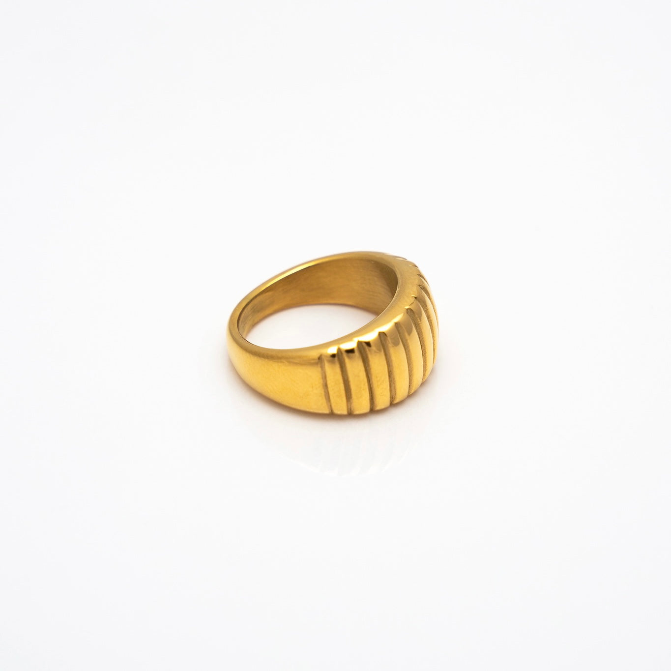 The Croissant Ring